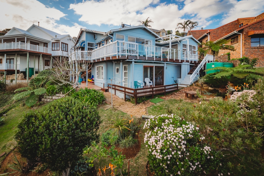 5 Bedroom Property for Sale in Herolds Bay Western Cape
